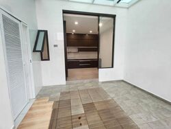 Daisy Park (D13), Terrace #624097131